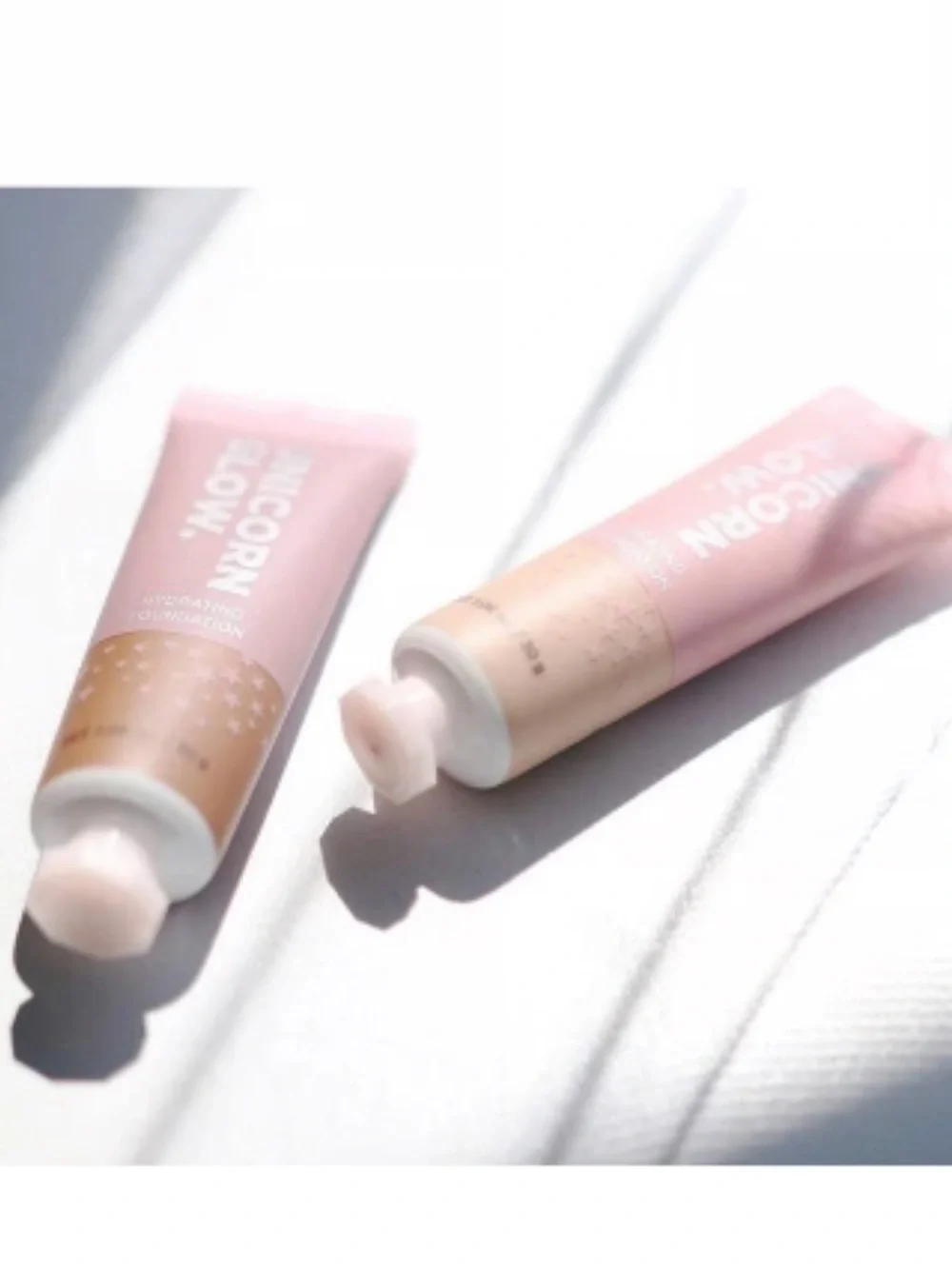 5/$35 NWT unicorn glow liquid hydrating foundation medium dewy 09 toffee 1.06 oz
